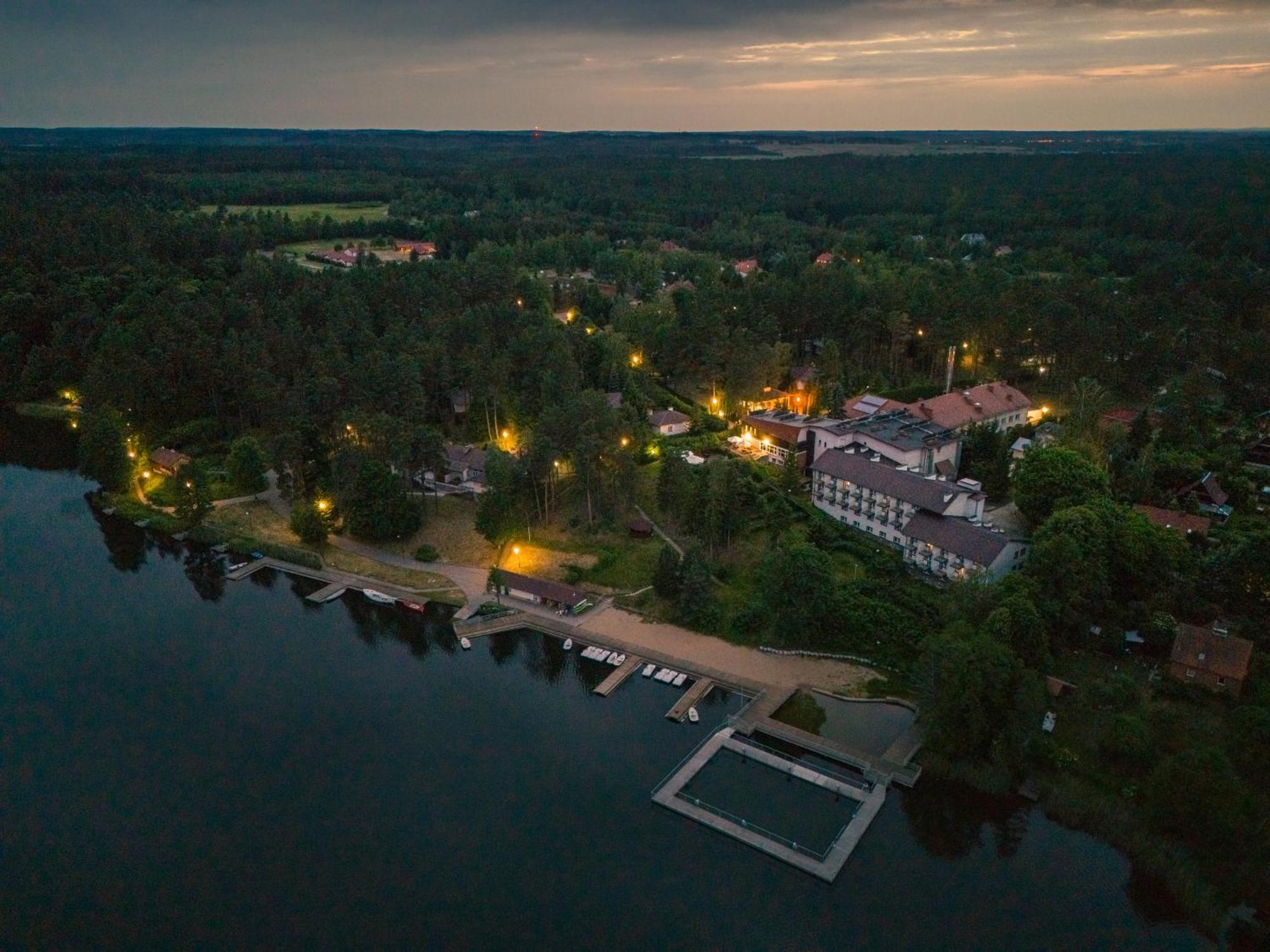 Rewita Waplewo Hotel Maroz Eksteriør billede